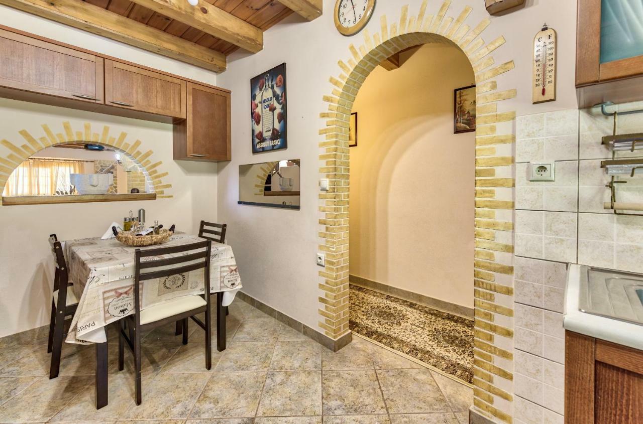 Green Boat Apartment Akrotiri  외부 사진